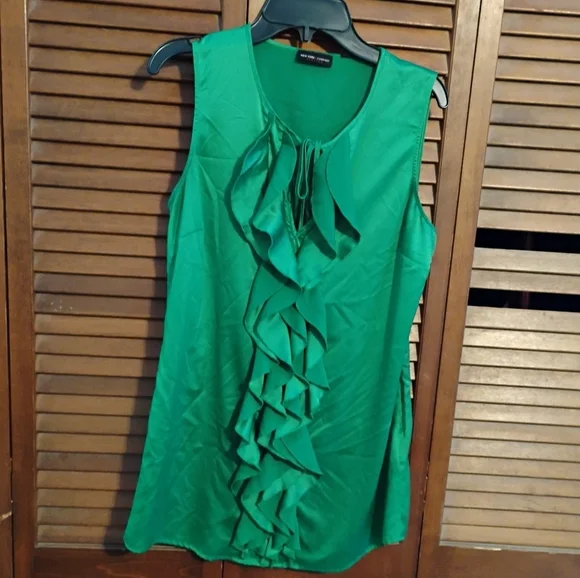 New York And Company Vibrant Green Ruffle, Sleeveless, Satin Blouse. - Picture 1 of 9